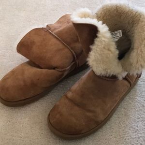 Bailey button boots